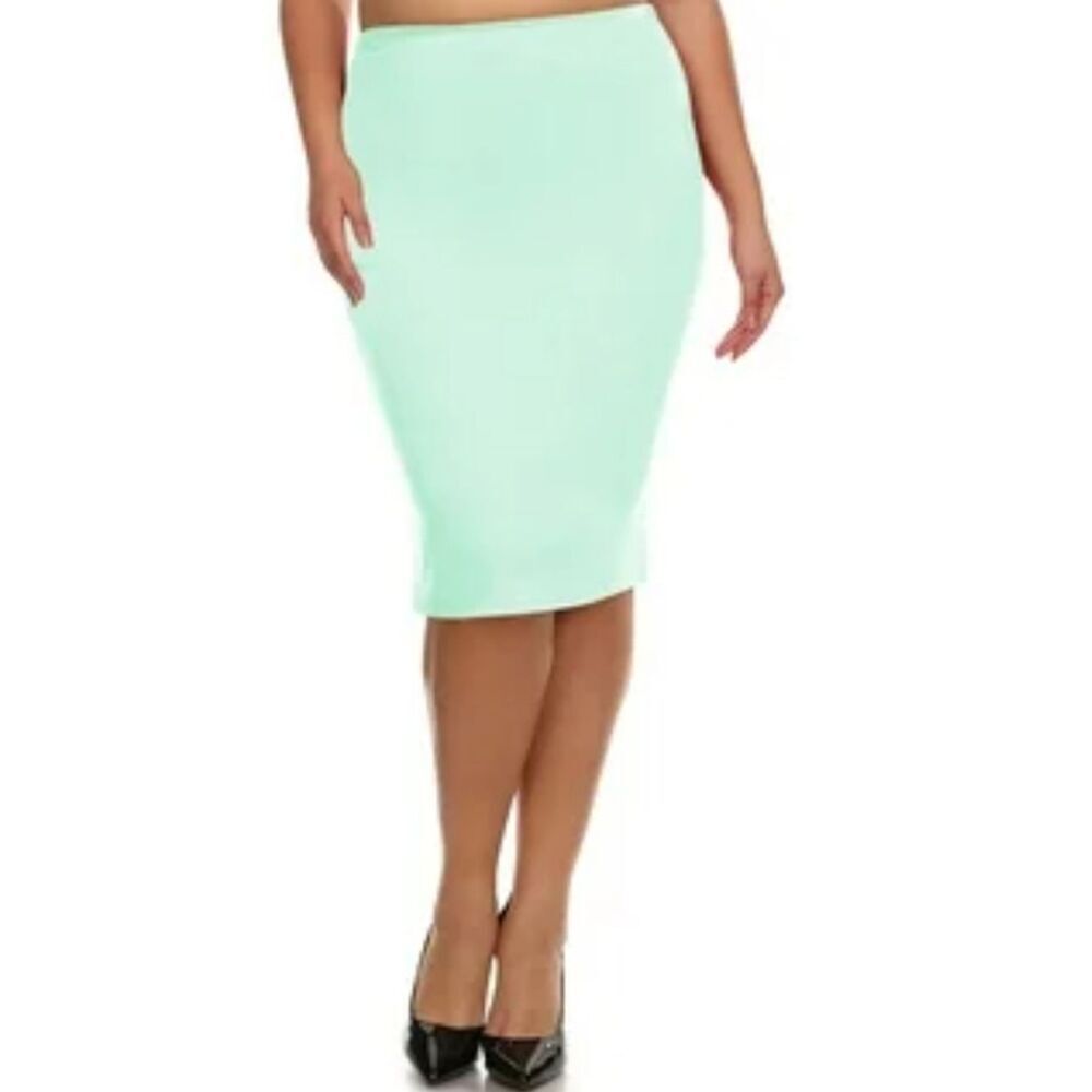 Vince Camuto MINT Straight Skirt. Career.